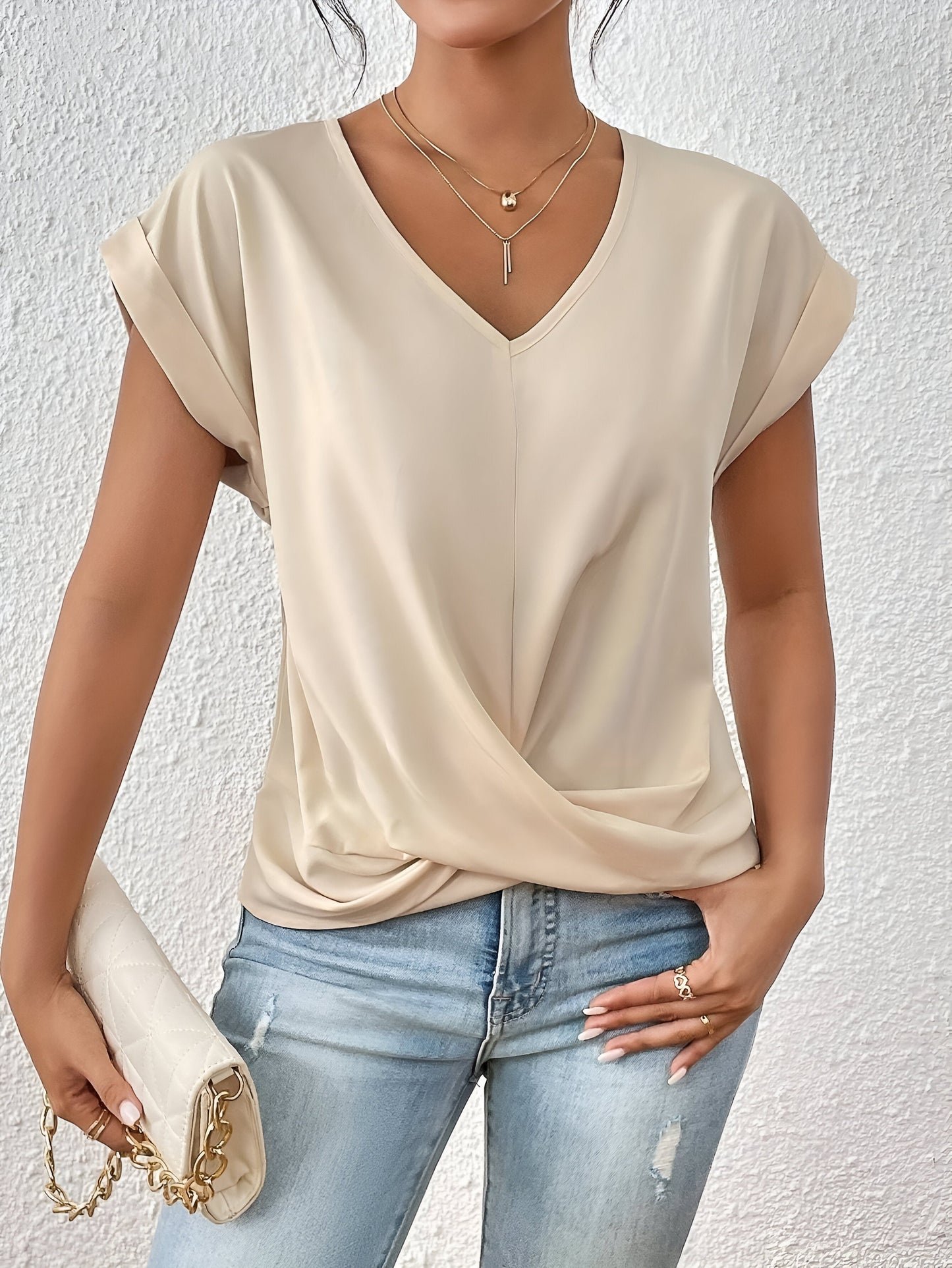 NOVERA™ | Casual T-shirt med sweetheart halsudskæring