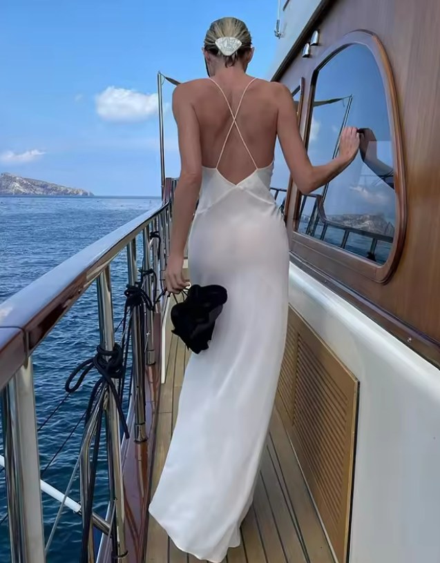 Fiona Kjole