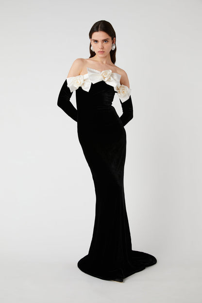 Lara Bowtie Off-shoulder maxikjole i fløjl